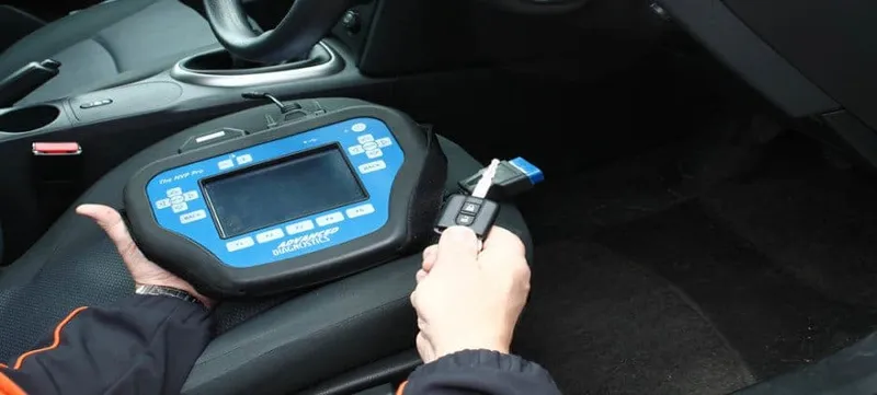 What to Do When You're Dealing With Car Door Lock Issues